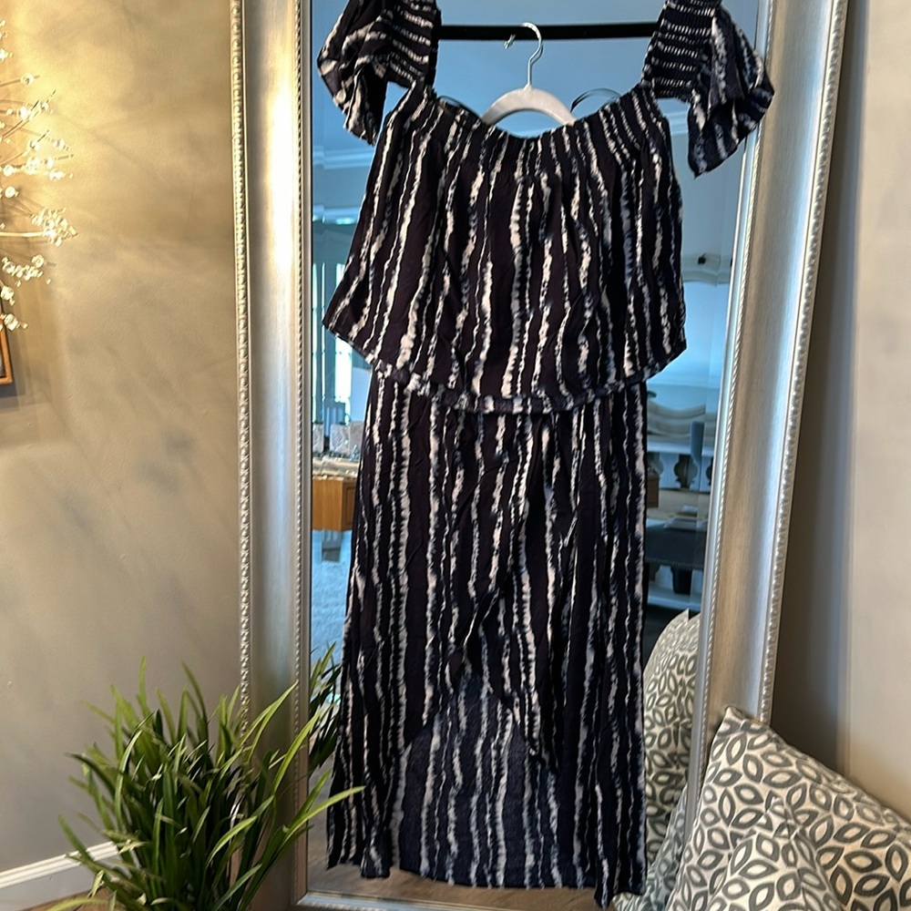 Brand: Miss Me....A Navy blue Wrap shirt set with off the shoulder matching top.